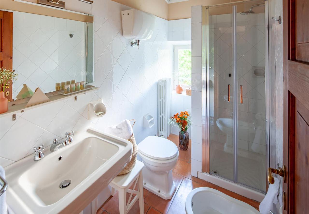 Locanda Quattro Vesta San Casciano dei Bagni Ngoại thất bức ảnh